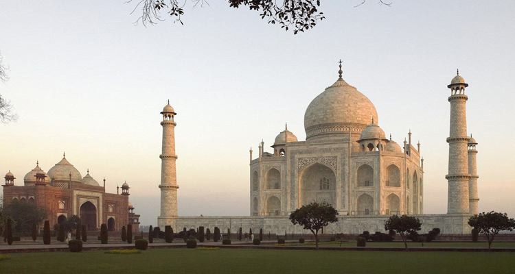 Taj Mahal Sunrise Tour