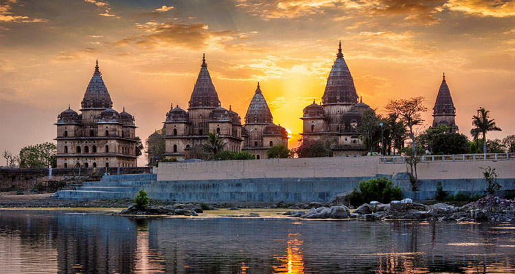 Delhi Varanasi Khajuraho Orchha Agra Tour