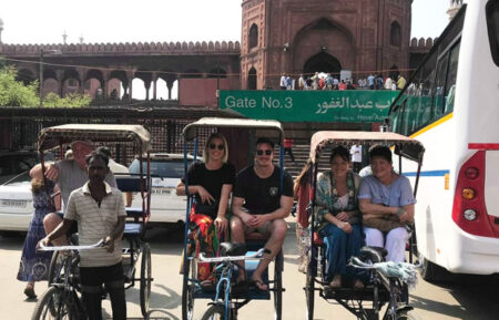 Old Delhi Walking Tour With Rickshaw Ride
