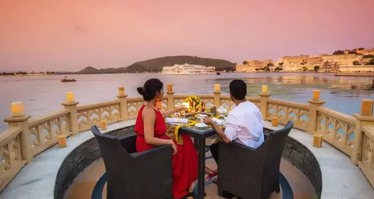 Top 10 cultural honeymoon destinations for couples who love history & art 45 Image